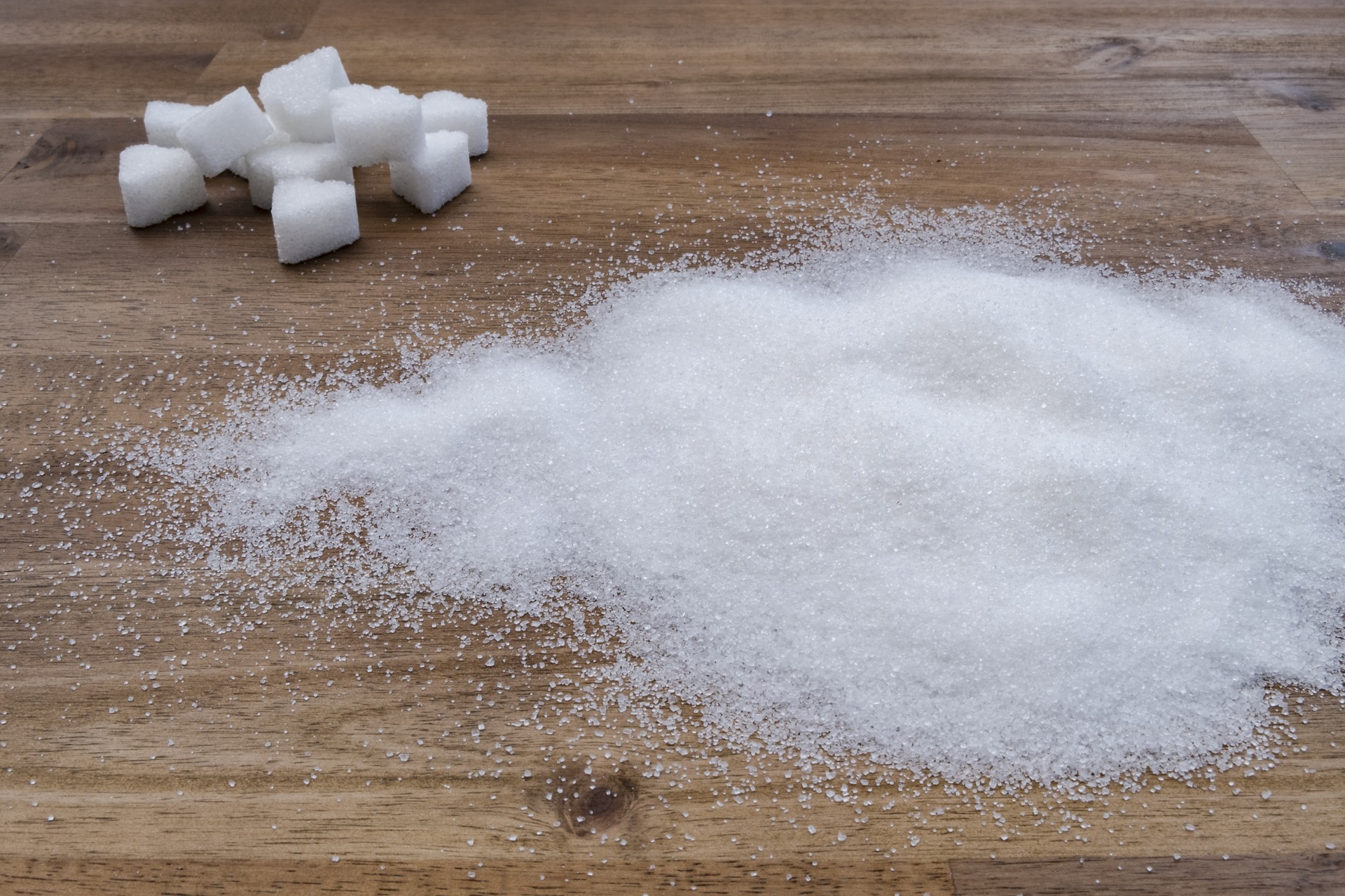 Рассыпать сахар: Все приметы и способы избежать негатива.